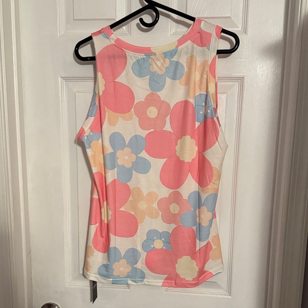 Flamingals Sleeveless Floral Tank Top in Pastel Pink & Blue